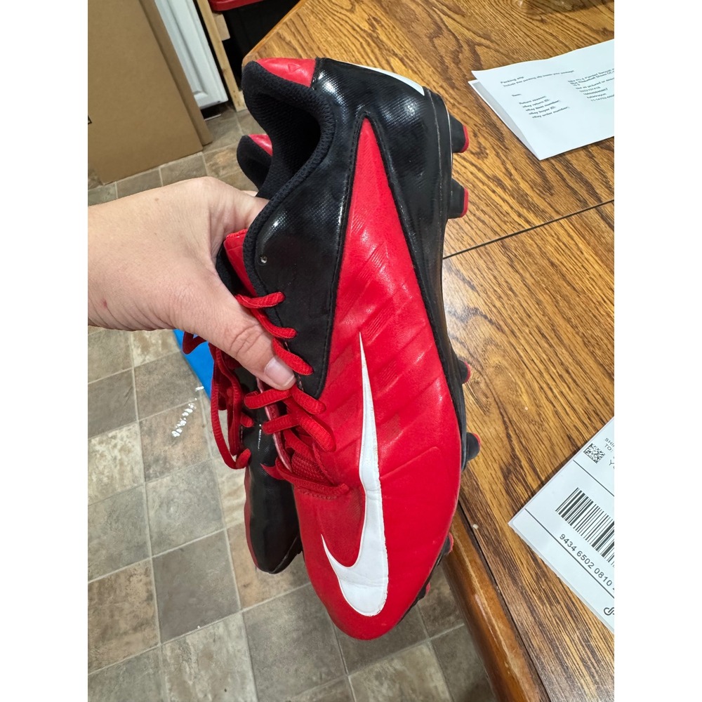 Nike Youth Soccer Cleats Red Black White Athletic Shoes Kids Size 6Y